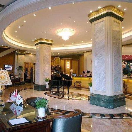 Dalian Wanda International Hotel Buitenkant foto